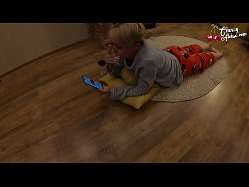 ❤️ Луда блондинка смуче огромен член и скача върху него - анален секс Домашно порно в bg.porngifer.ru